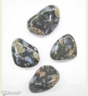 Trommelsteine Vulkanit Blue Spot Stone / Que Sera Stone